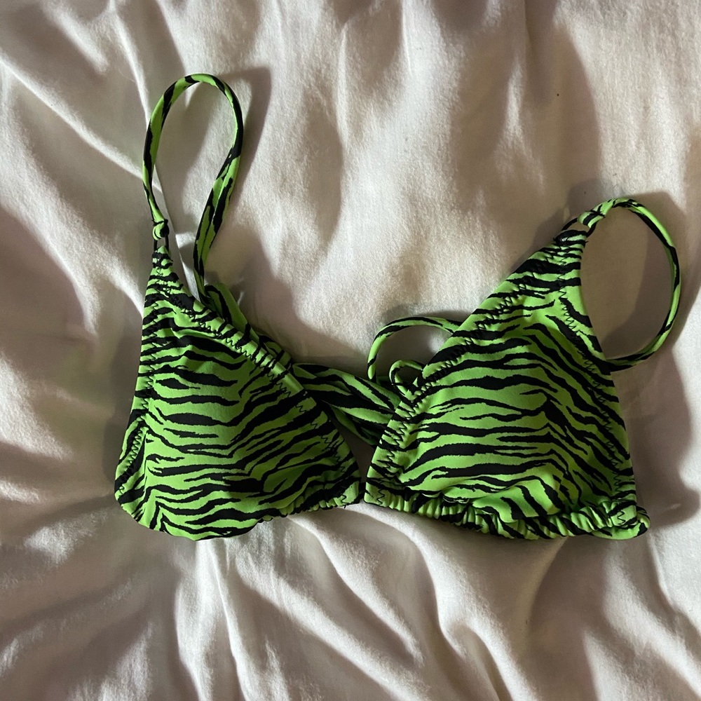 kendall and kylie zebra print bikini top